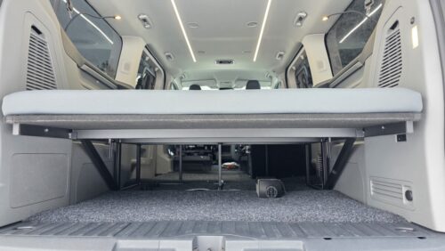 Ford Transit Tourneo – ketterä retkeilyauto mittatilaustyönä