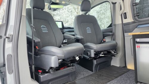 Ford Transit Tourneo – ketterä retkeilyauto mittatilaustyönä