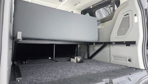 Ford Transit Tourneo – ketterä retkeilyauto mittatilaustyönä