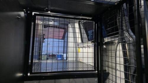 Ammattitason koiravarustelu VW Transporteriin