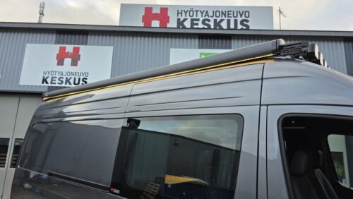 Premium-tason retkeilyauto #10417/#11240