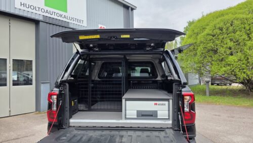 Ford Ranger DC musta Aeroklas lavakate, sähköinen kattotuuletin, bott vetolaatikko #10933