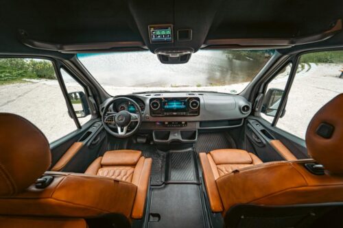 MB Sprinter retkeilyauto #11251