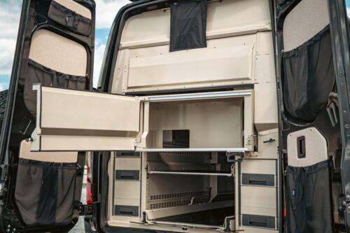 Omavarainen MB Sprinter retkeilyauto #3309