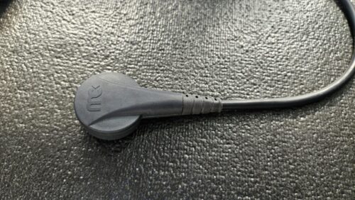 Exane Oy kaksi huoltoajoneuvoksi varusteltua Ford Customia