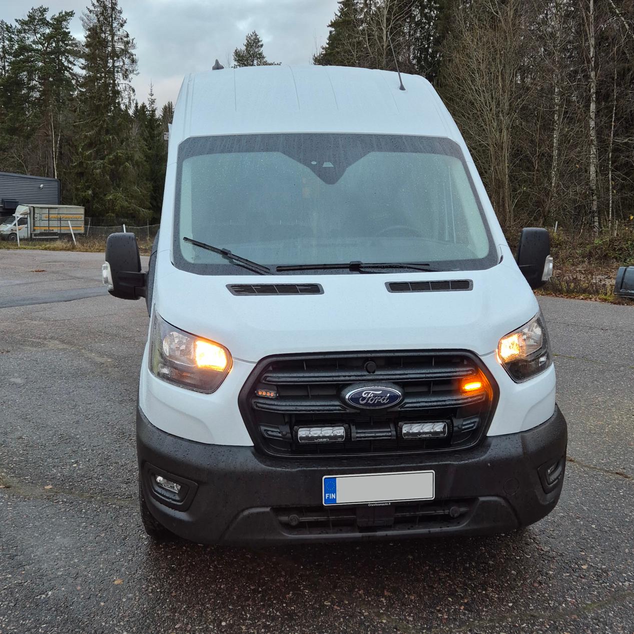 Tieluiska Oy Ford Transit huoltoauto