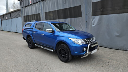Mitsubishi L200 koirahäkki