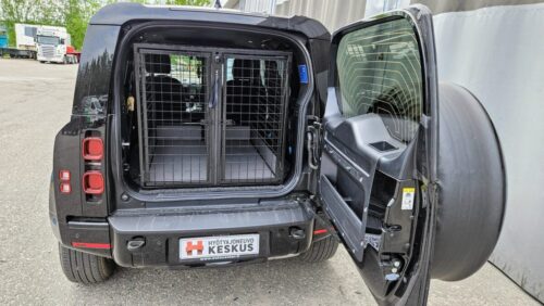 Land Rover Defender jaettu koirahäkki kahdelle koiralle